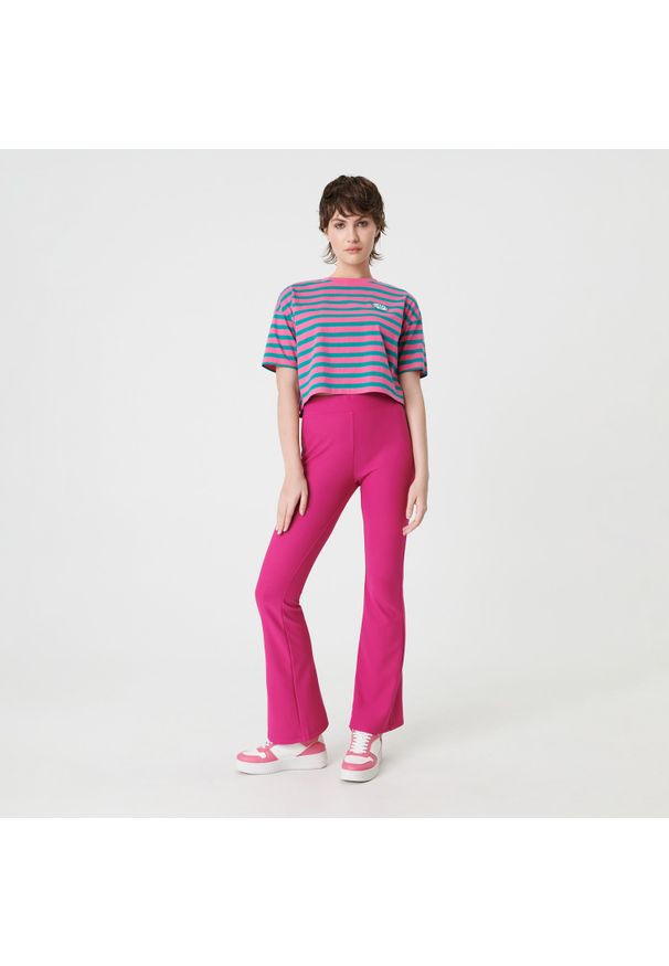 Sinsay - Crop top z haftem - Wielobarwny. Wzór: haft