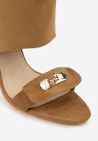 Born2be - Ciemnobeżowe Sandały w Stylu Botków z Ozdobnymi Klamrami Neamerephis. Okazja: na co dzień. Zapięcie: klamry. Kolor: beżowy. Materiał: skóra. Wzór: gładki, aplikacja. Styl: casual #8