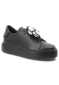 Czarne Sneakersy Karino Modne Obuwie Damskie. Okazja: na co dzień. Kolor: czarny. Materiał: skóra, jeans. Wzór: kwiaty. Obcas: na platformie. Styl: casual, elegancki #1