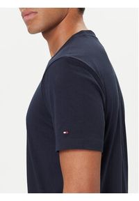TOMMY HILFIGER - Tommy Hilfiger T-Shirt Stack Graphic MW0MW40002 Granatowy Regular Fit. Kolor: niebieski. Materiał: bawełna
