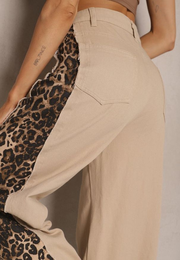Renee - Beżowe Jeansy z Bawełny High Waist ze Wzorem Panterki Velliane. Okazja: na co dzień. Stan: podwyższony. Kolor: beżowy. Wzór: motyw zwierzęcy. Styl: casual