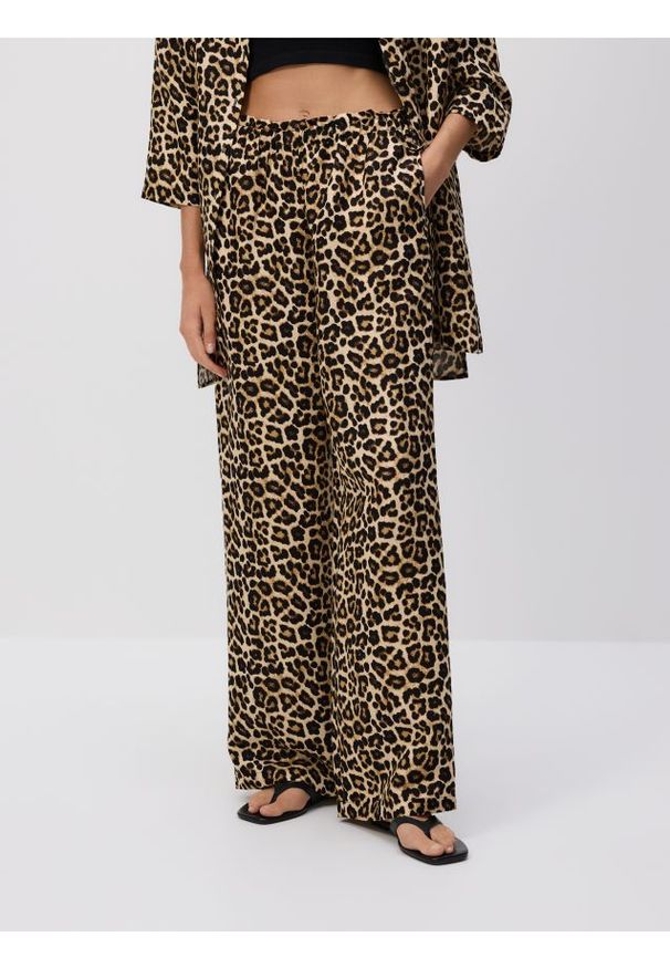 Reserved - Spodnie z lnem - wielobarwny. Materiał: len