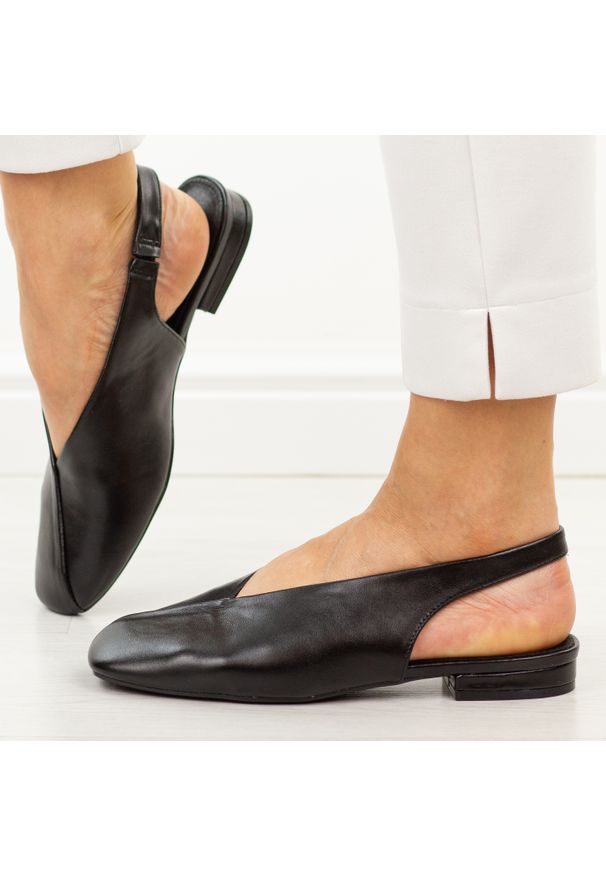 POTOCKI - Czarne baleriny damskie Potocki 20335. Okazja: na co dzień, do pracy. Kolor: czarny. Materiał: skóra. Sezon: wiosna, lato, jesień. Obcas: na obcasie. Styl: casual, klasyczny, elegancki. Wysokość obcasa: niski