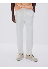 Reserved - Spodnie jogger z wiązaniem w pasie - złamana biel. Materiał: dzianina, bawełna #1