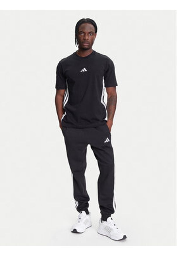 Adidas - adidas T-Shirt Essentials 3-Stripes JD1906 Czarny Regular Fit. Kolor: czarny. Materiał: bawełna