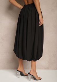 Renee - Czarna Spódnica z Wiskozą o Kroju Bombki Ennavin. Okazja: na co dzień. Kolor: czarny. Materiał: wiskoza. Styl: elegancki, casual #3