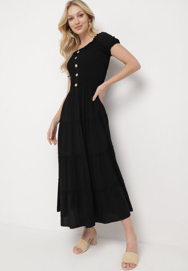Born2be - Czarna Sukienka z Wiskozy o Kroju Hiszpanki Ciririla. Okazja: na co dzień. Typ kołnierza: dekolt hiszpanka. Kolor: czarny. Materiał: wiskoza. Długość rękawa: krótki rękaw. Sezon: lato. Typ sukienki: rozkloszowane. Styl: casual, elegancki