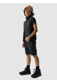 4F JUNIOR - Spodnie 4Way Stretch chłopięce - czarne. Kolor: czarny. Materiał: włókno, tkanina, materiał. Sport: wspinaczka