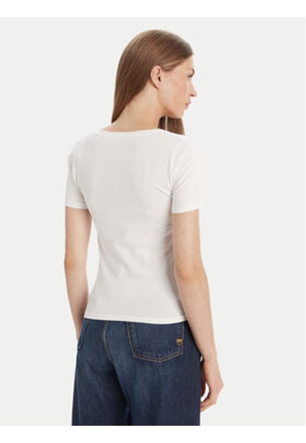 Guess T-Shirt O5RI02 KBBU1 Biały Regular Fit. Kolor: biały. Materiał: bawełna