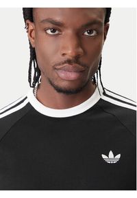 Adidas - adidas T-Shirt 3-Stripes KE3538 Czarny Regular Fit. Kolor: czarny. Materiał: bawełna #3