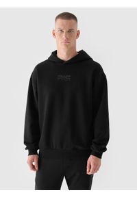 4f - 4F Bluza dresowa oversize z kapturem męska 4F x Robert Lewandowski - czarna XXL. Typ kołnierza: kaptur. Kolor: czarny. Materiał: dresówka. Wzór: gładki, nadruk, ze splotem. Styl: klasyczny