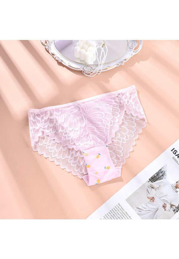 Intica - Figi z koronką klasyczny krój dla codziennej elegancji Erike. Kolor: różowy. Materiał: koronka. Wzór: koronka