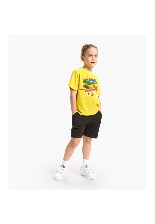 Komplet dziecięcy koszulka + spodenki Diadora Jb. SS Set PlayGround Junior. Kolor: żółty, niebieski, wielokolorowy