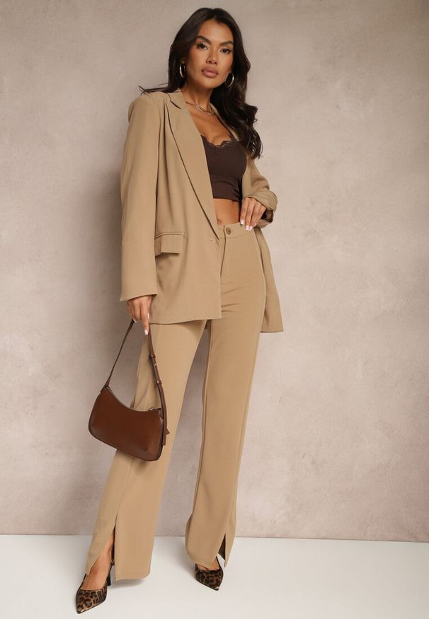 Renee - Ciemnobeżowe Spodnie z Wiskozą High Waist w Eleganckim Stylu Tatariela. Okazja: na spotkanie biznesowe, na co dzień. Stan: podwyższony. Kolor: beżowy. Materiał: wiskoza. Styl: elegancki