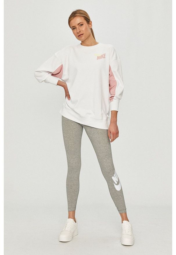 Nike Sportswear - Legginsy. Stan: podwyższony. Kolor: szary. Wzór: nadruk