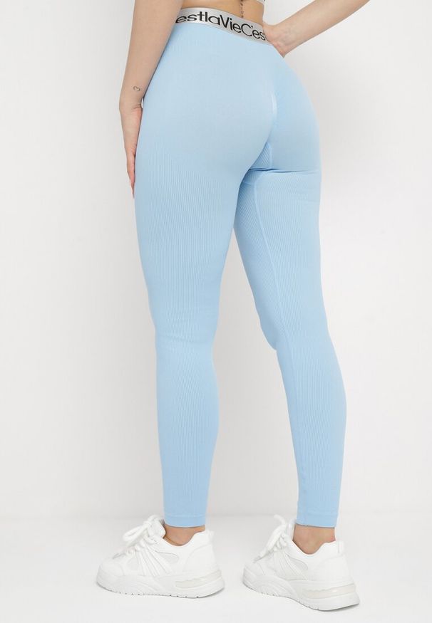 Born2be - Jasnoniebieskie Elastyczne Legginsy z Szeroką Gumą w Pasie Rindama. Kolor: niebieski. Materiał: guma. Styl: sportowy