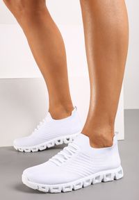 Born2be - Białe Buty Sportowe Alagia. Zapięcie: bez zapięcia. Kolor: biały. Materiał: jeans. Szerokość cholewki: normalna