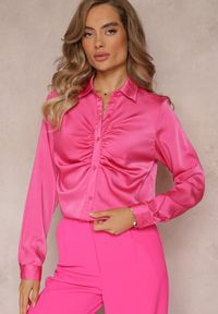 Renee - Różowa Marszczona Elegancka Koszula z Satyny Kaldei. Okazja: na co dzień. Kolor: różowy. Materiał: satyna. Styl: elegancki