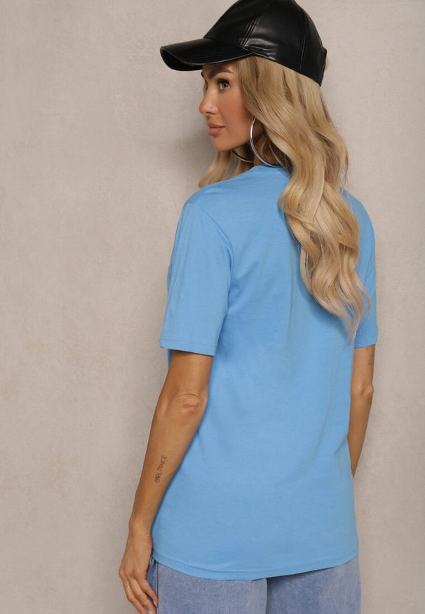 Renee - Jasnoniebieska Koszulka T-shirt Bawełniany o Klasycznym Fasonie Wasella. Okazja: na co dzień. Kolor: niebieski. Materiał: bawełna. Styl: klasyczny