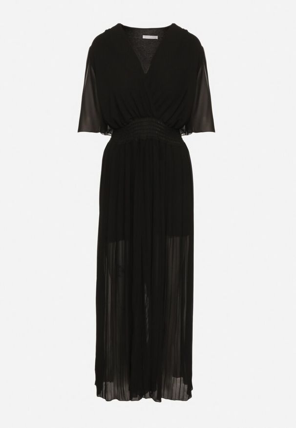 Born2be - Czarny Plisowany Kombinezon o Kopertowym Kroju z Gumką w Talii Ameddie. Okazja: na co dzień. Kolor: czarny. Styl: elegancki, casual