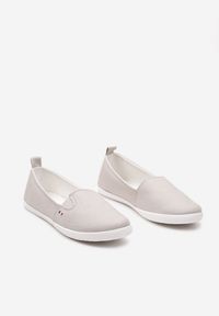 Born2be - Szare Klasyczne Wsuwane Tenisówki na Płaskiej Podeszwie Glariella. Zapięcie: bez zapięcia. Kolor: szary. Materiał: jeans, materiał. Sezon: jesień, wiosna. Obcas: na płaskiej podeszwie. Styl: klasyczny