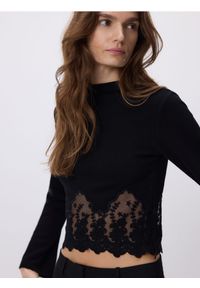Reserved - Bluzka z koronką - czarny. Kolor: czarny. Materiał: koronka. Wzór: koronka
