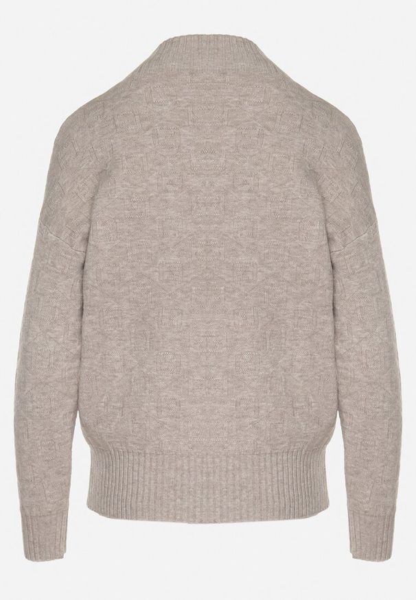 Born2be - Ciemnobeżowy Sweter Golf z Ozdobnym Tłoczeniem Zakończony Ściągaczem Melodiea. Okazja: na co dzień, na spacer. Typ kołnierza: golf. Kolor: beżowy. Materiał: jeans. Wzór: aplikacja. Sezon: zima, jesień. Styl: klasyczny, casual