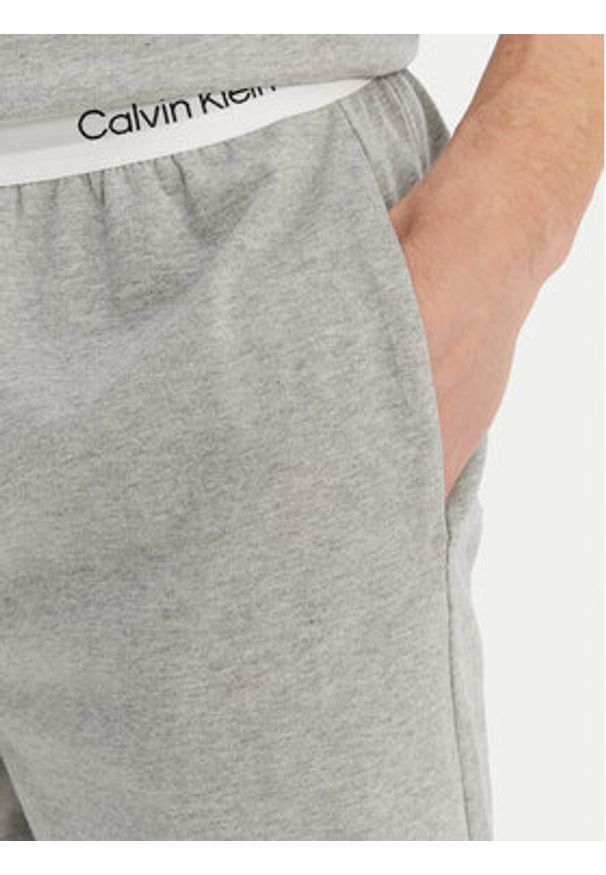 Calvin Klein Underwear Szorty piżamowe LV00NM2927 Szary Relaxed Fit. Kolor: szary. Materiał: bawełna
