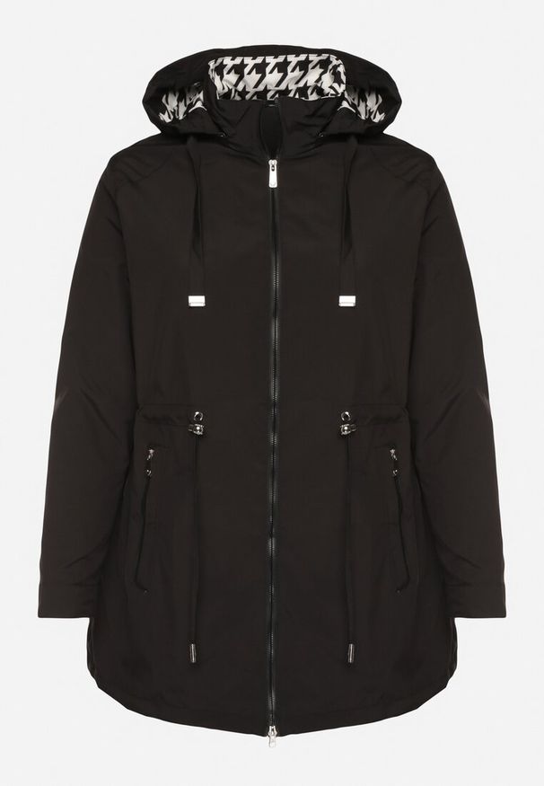Born2be - Czarna Kurtka Wiatrówka o Kroju Parki z Odpinanym Kapturem Nalinora. Okazja: na co dzień. Kolekcja: plus size. Kolor: czarny. Materiał: dzianina, jeans. Długość rękawa: długi rękaw. Długość: długie. Wzór: aplikacja. Styl: casual, elegancki, klasyczny