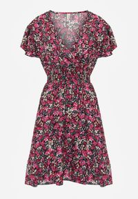 Renee - Czarno-Różowa Sukienka z Bawełny w Drobne Kwiaty z Kopertowym Dekoltem i Gumką w Talii Calnea. Okazja: na spacer, na co dzień, na randkę. Typ kołnierza: dekolt kopertowy. Kolor: czarny. Materiał: bawełna. Długość rękawa: krótki rękaw. Wzór: kwiaty. Typ sukienki: kopertowe. Styl: casual, elegancki, sportowy #3