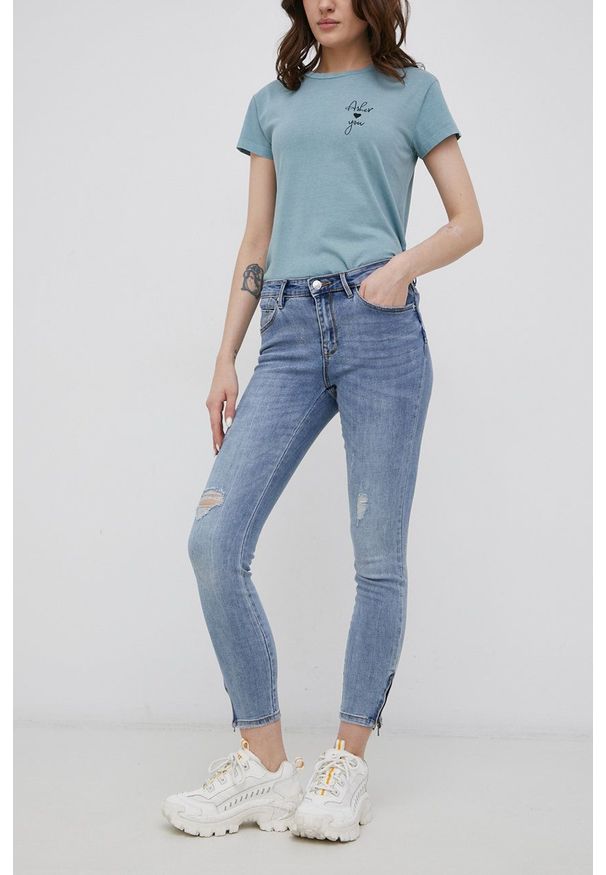 Vero Moda Jeansy damskie medium waist. Kolor: niebieski