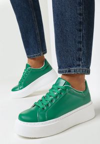 Born2be - Zielone Sneakersy na Platformie Berdolina. Kolor: zielony. Obcas: na platformie