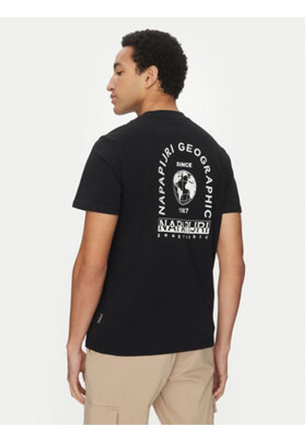 Napapijri T-Shirt S-Dati NP0A4IE2 Czarny Regular Fit. Kolor: czarny. Materiał: bawełna
