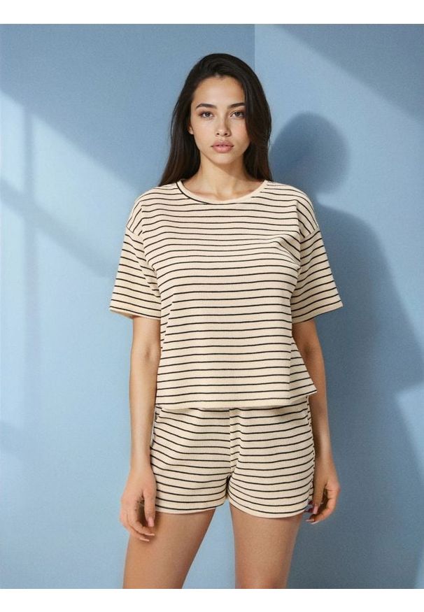Sinsay - Piżama dwuczęściowa w paski - kremowy. Kolor: kremowy. Wzór: paski