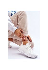 Damskie Wsuwane Sneakersy Cross Jeans LL2R4031C Białe. Okazja: na co dzień. Zapięcie: bez zapięcia. Kolor: biały. Materiał: materiał, tkanina. Szerokość cholewki: normalna #6