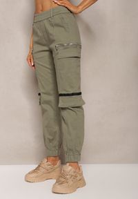 Renee - Ciemnozielone Spodnie z Bawełny o Fasonie Joggerów z Metalicznym Suwakiem na Boku Acrabra. Kolor: zielony. Materiał: bawełna #3