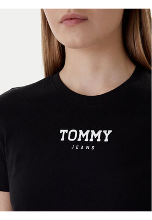 Tommy Jeans T-Shirt Essential DW0DW21842 Czarny Regular Fit. Kolor: czarny. Materiał: bawełna