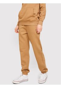 JJXX Spodnie dresowe Abbie 12223960 Brązowy Relaxed Fit. Kolor: brązowy. Materiał: bawełna