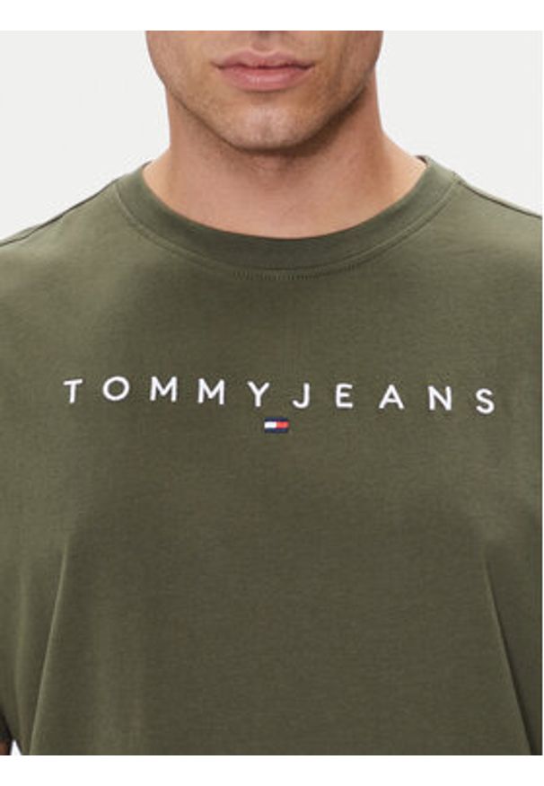 Tommy Jeans T-Shirt Linear Logo DM0DM17993 Zielony Regular Fit. Kolor: zielony. Materiał: bawełna