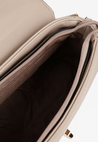 Renee - Jasnobeżowa Torebka Listonoszka Ozdobiona Klapą Ponavia. Kolor: beżowy. Wzór: aplikacja. Sezon: jesień. Styl: klasyczny, elegancki, casual #3