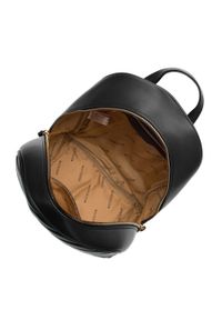 Wittchen - Damski plecak z ukośnie pikowanej skóry ekologicznej czarny. Kolor: czarny. Materiał: skóra ekologiczna. Wzór: paski, aplikacja. Styl: elegancki
