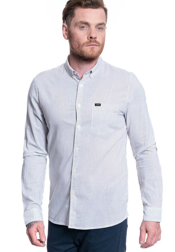Lee - MĘSKA KOSZULA MATERIAŁOWA LEE SLIM BUTTON DOWN WHITE L66XNG12 112116763. Typ kołnierza: button down. Materiał: materiał
