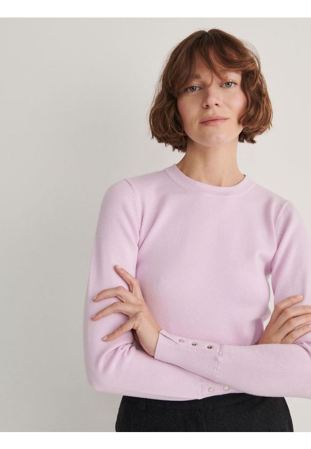 Reserved - Sweter z wiskozą - lawendowy. Kolor: fioletowy. Materiał: wiskoza