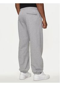 Guess Jeans Spodnie dresowe M4YB18 K9V31 Szary Regular Fit. Kolor: szary. Materiał: bawełna #3