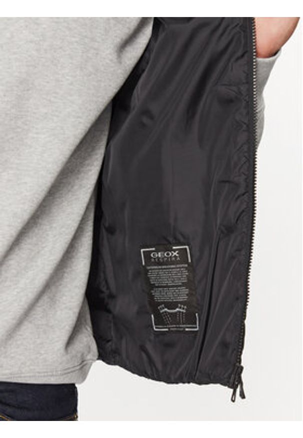 Geox Kamizelka Wilmer M3622G T3017F 9000 Czarny Regular Fit. Kolor: czarny. Materiał: syntetyk