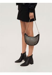 Kazar - Czarne skórzane botki na modnym wystającym obcasie. Wysokość cholewki: za kostkę. Kolor: czarny. Materiał: skóra. Szerokość cholewki: normalna. Obcas: na obcasie. Wysokość obcasa: średni #2