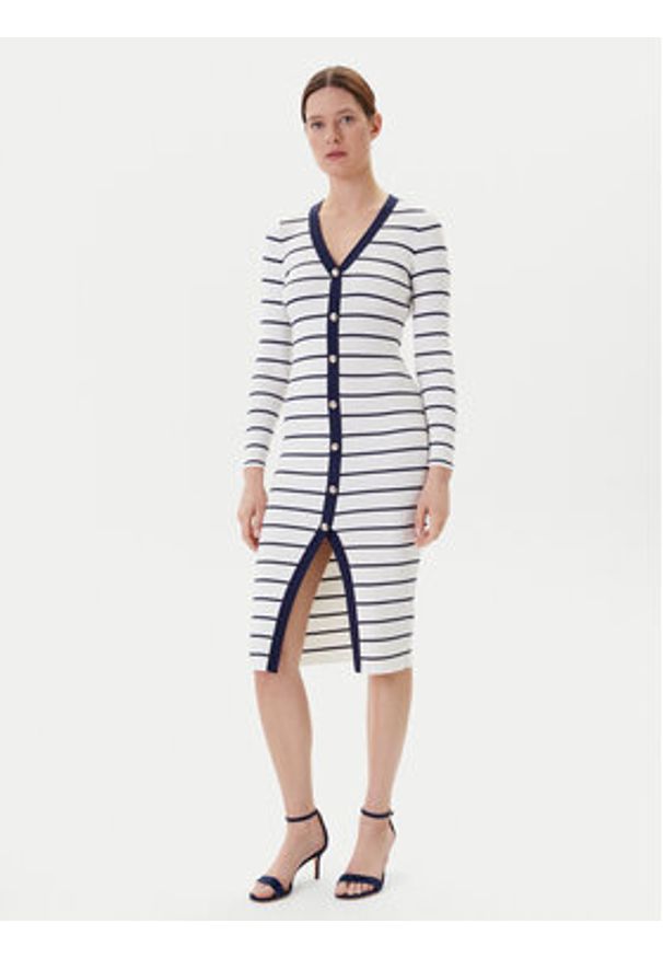 Guess Sukienka dzianinowa W5YK98 Z2YK2 Biały Slim Fit. Kolor: biały. Materiał: wiskoza