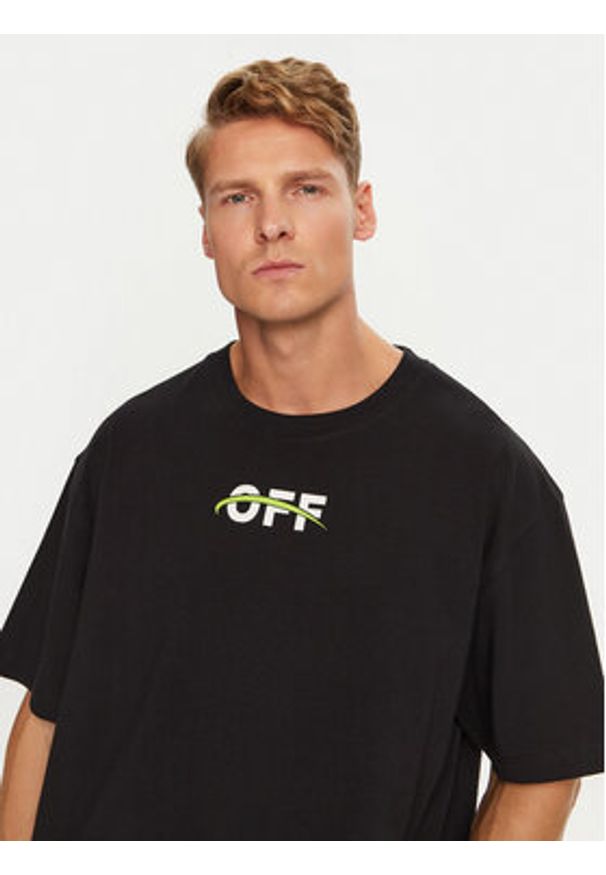 OFF-WHITE - Off-White T-Shirt OMAA038F22JER0071001 Czarny Regular Fit. Kolor: czarny. Materiał: bawełna