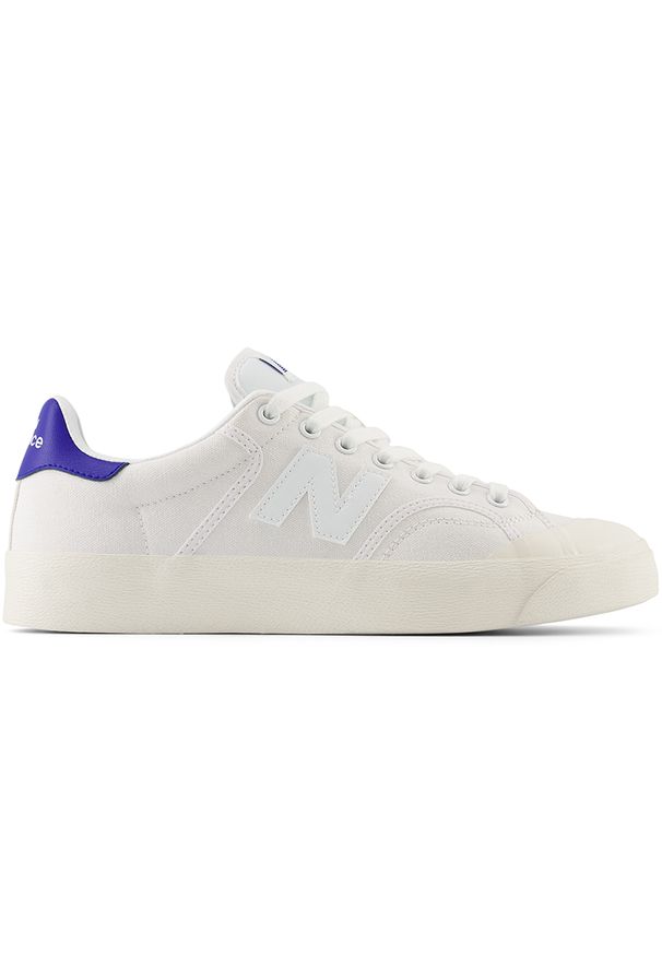 Buty unisex New Balance BB100OG – białe. Okazja: na co dzień. Kolor: biały. Materiał: materiał, syntetyk, guma. Szerokość cholewki: normalna. Obcas: na platformie