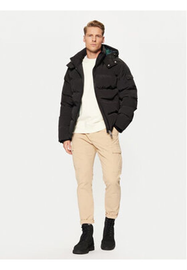 Hunter Kurtka zimowa HARM0005242 Czarny Regular Fit. Kolor: czarny. Materiał: syntetyk. Sezon: zima